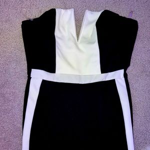 Sleveless black jumpsuit